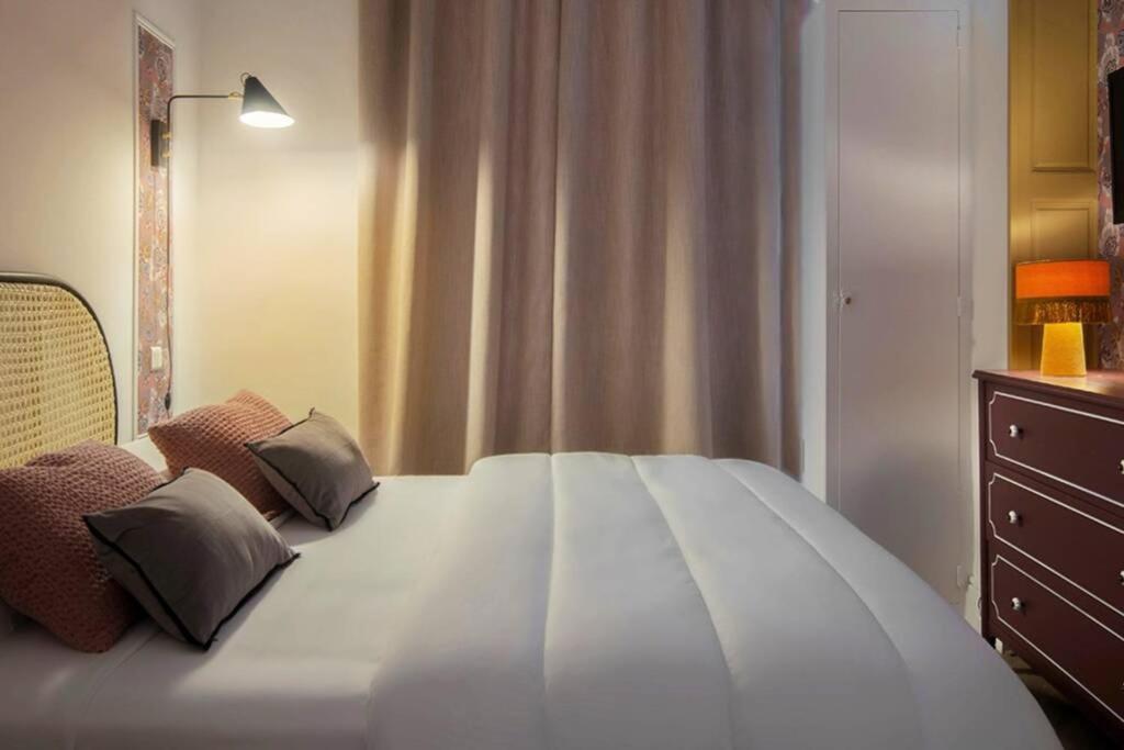 Romantic Flat In The Heart Of The City อาวีญง ภายนอก รูปภาพ